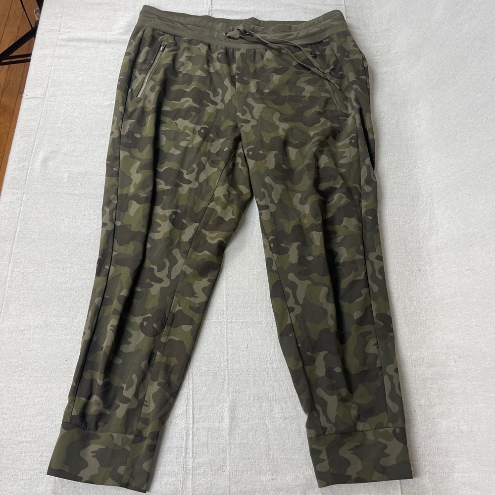 Women’s Anthropologie Marrakech Army Green joggers